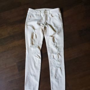 American Eagles White  jeans Size 6
